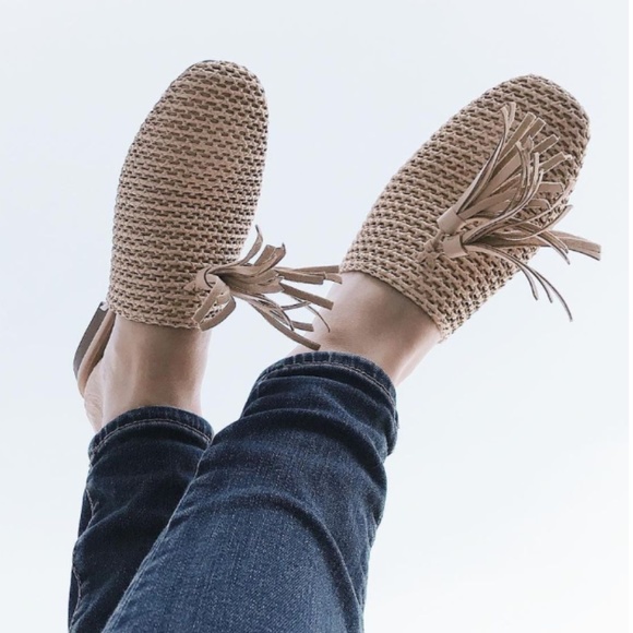 Women's Esther Mules - Universal Thread™ Tan - - Picture 5 of 7